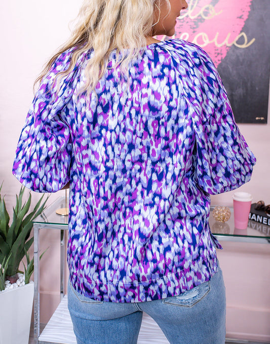 Plus Size Printed Round Neck Bubble Sleeve Blouse