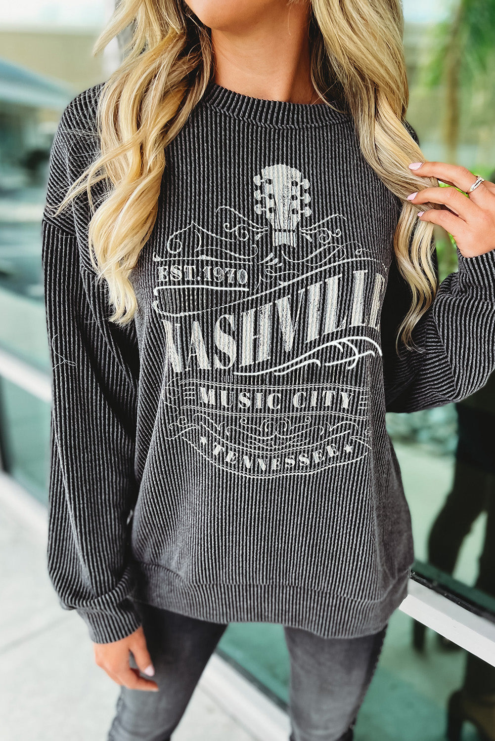 NASHVILLE MUSIC CITY Corded Graphic Sweatshirt