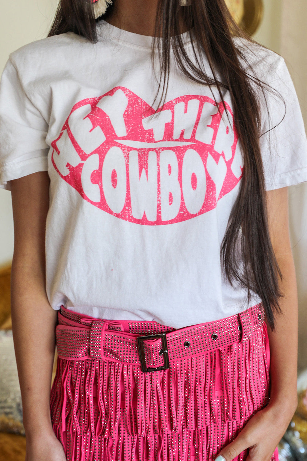 Round Neck HEY THERE COWBOY Graphic Tee