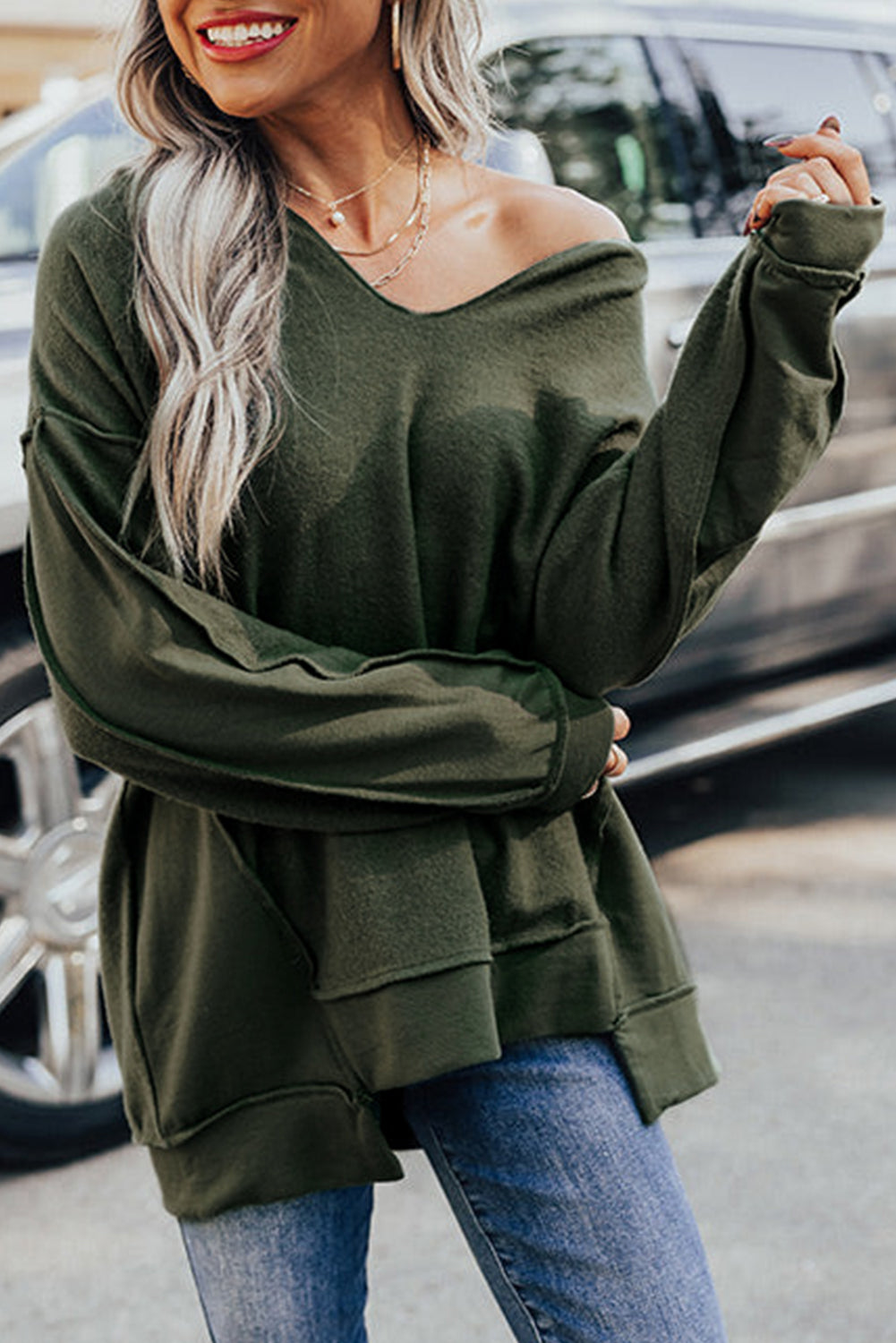 Expose Seam Detail Split Neck Long Sleeve Top